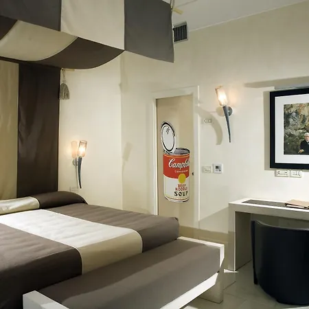 Jumeirah Capri Palace מלון 5*